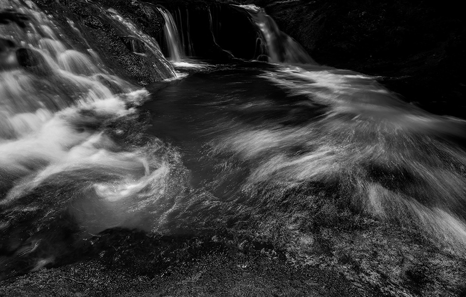 写真　「波濤」村上正美（綾部市）